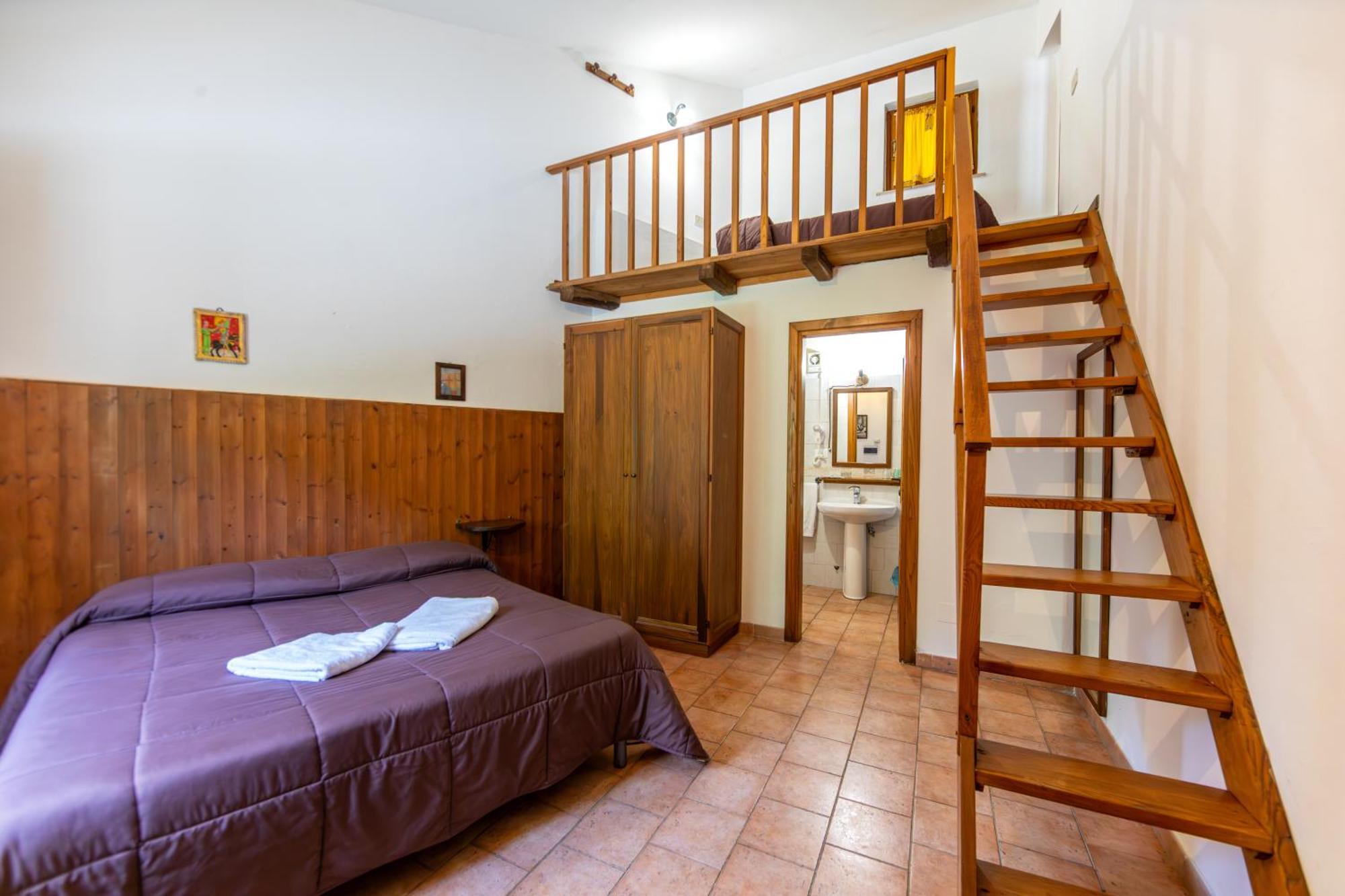 Agriturismo La Ferrera Varco Sabino Exteriör bild